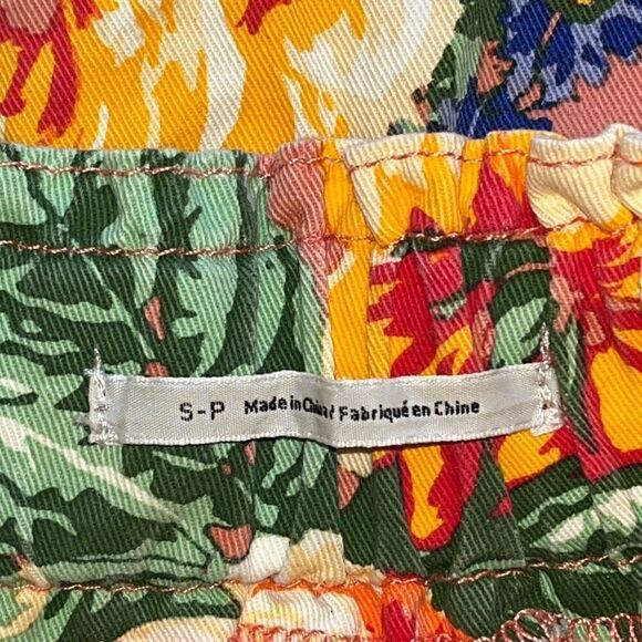 Urban Outfitters Floral Print High Waist Shorts Small - Picture 5 of 6